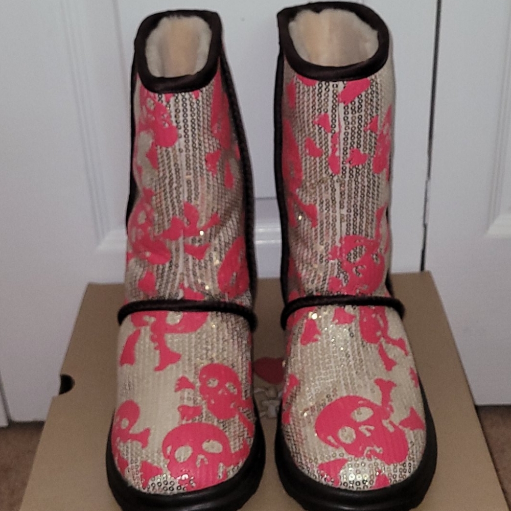 🎉💜HP💜🎉I❤UGG W I Heart Kisses Short 5 - Picture 5 of 12